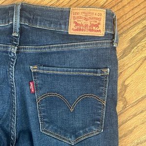Levi’s skinny blue jeans